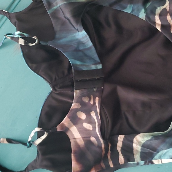 Guess bodysuit - Picture 3 of 3